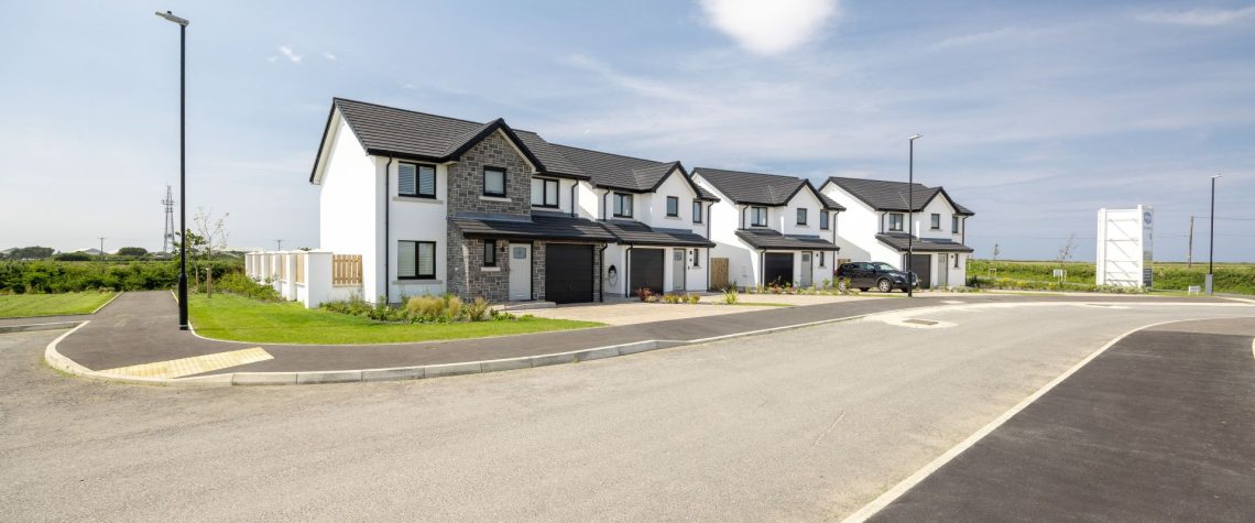 Photograph of 4 detached homes at Ballagarraghyn, Jurby.